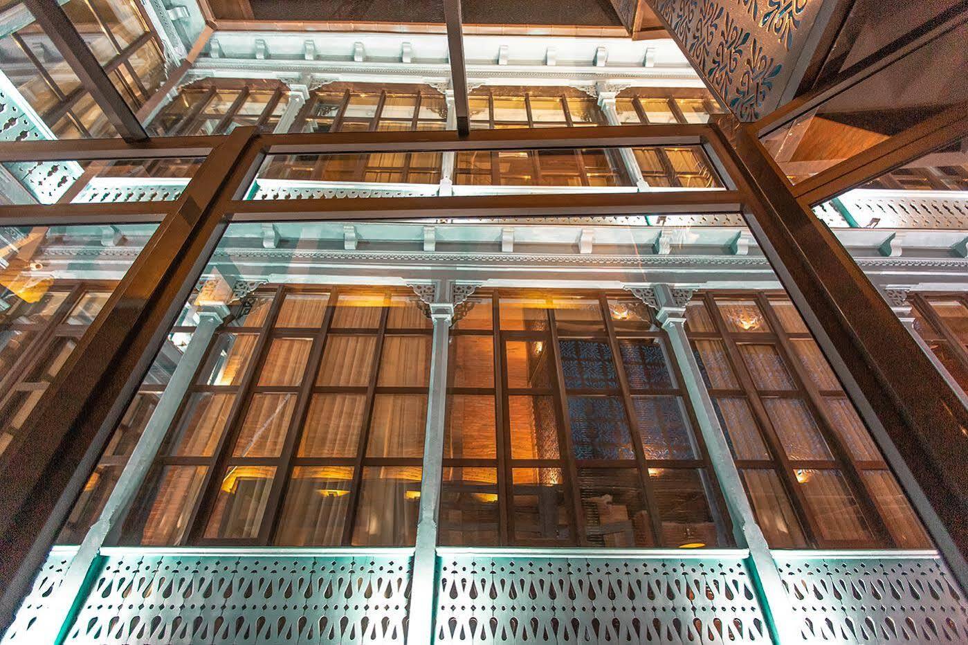 Royal Inn Tbilisi Eksteriør billede